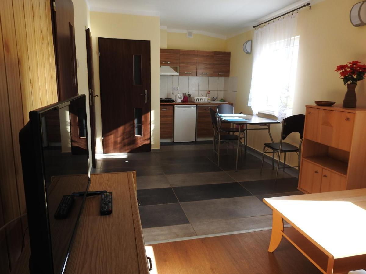 Hotel Anastasis à Mirostowice Gorne Extérieur photo